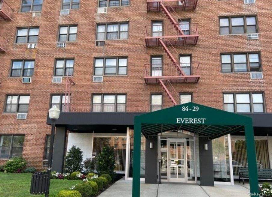 8429 155th Avenue - Photo 1