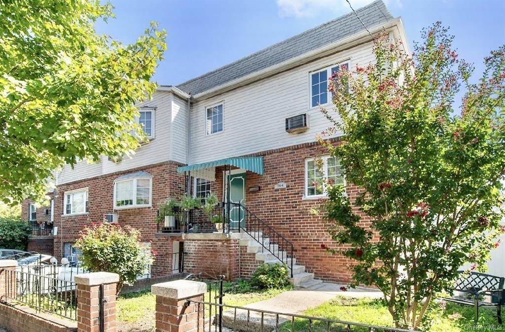 744 Pugsley Avenue - Photo 1