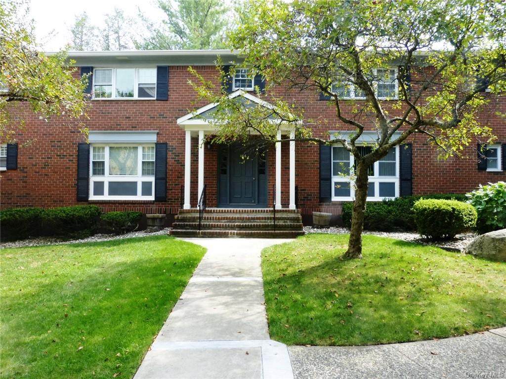 106 Yorkshire Drive - Photo 1