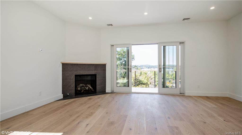 10 Beekman Street - Photo 1