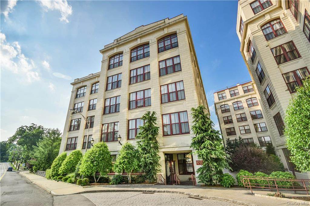 1 Scarsdale Road - Photo 1