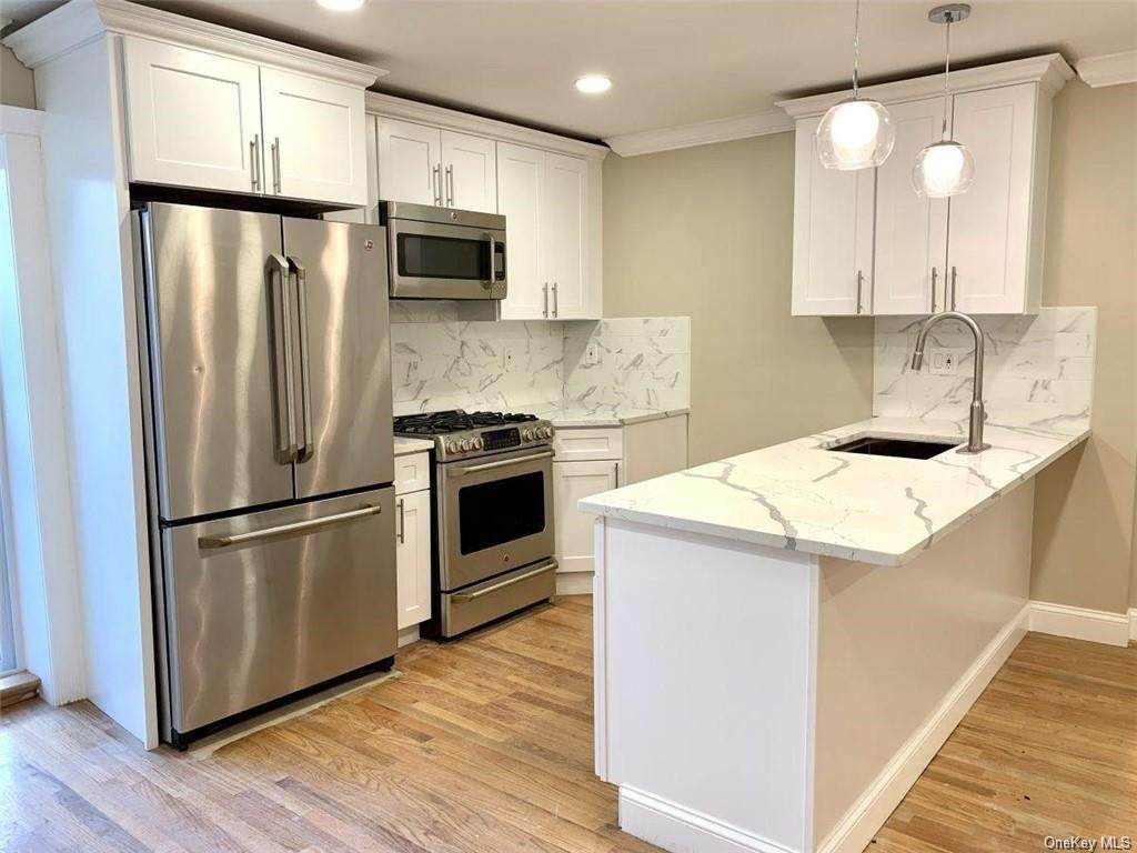 2301 Bathgate Avenue - Photo 1