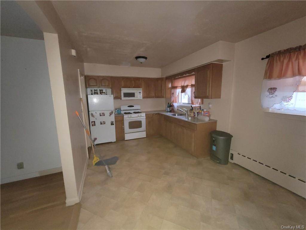807 Swinton Avenue - Photo 1