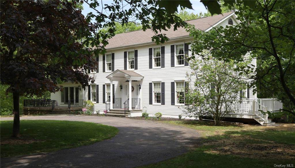 39 Oak Hill Drive - Photo 1