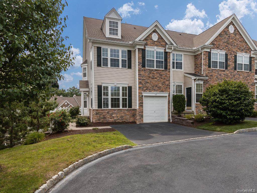 18 Gillian Court - Photo 1
