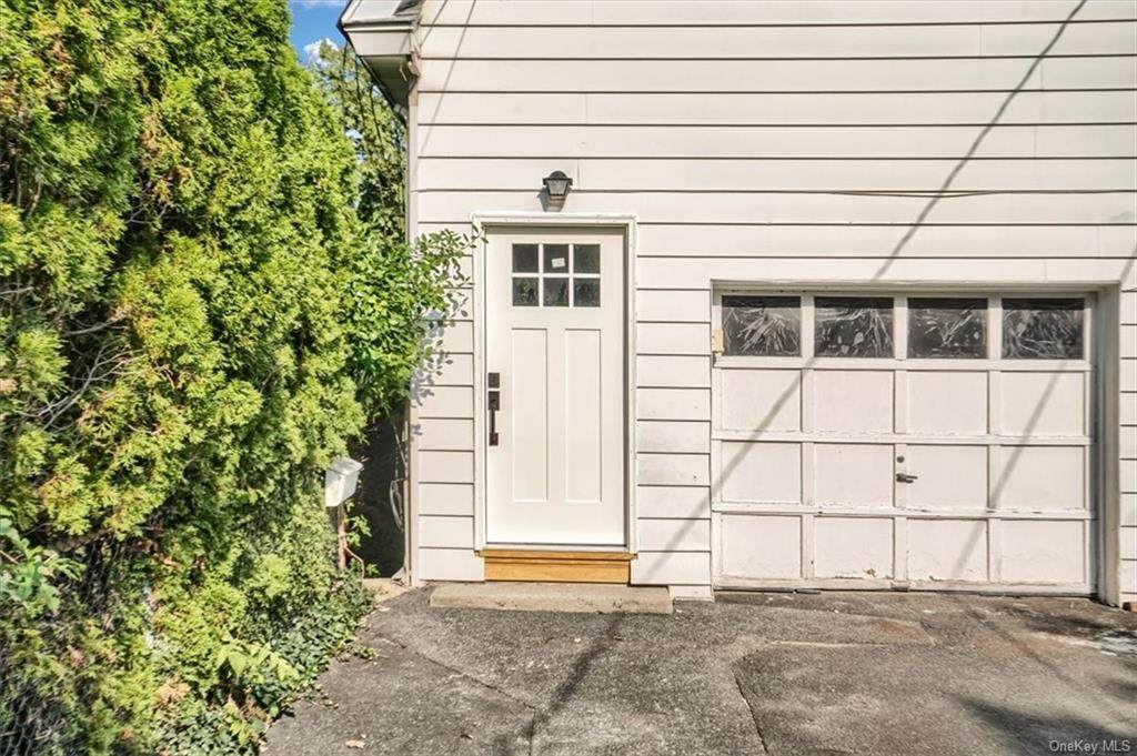 33 Mohican Pk Avenue - Photo 1