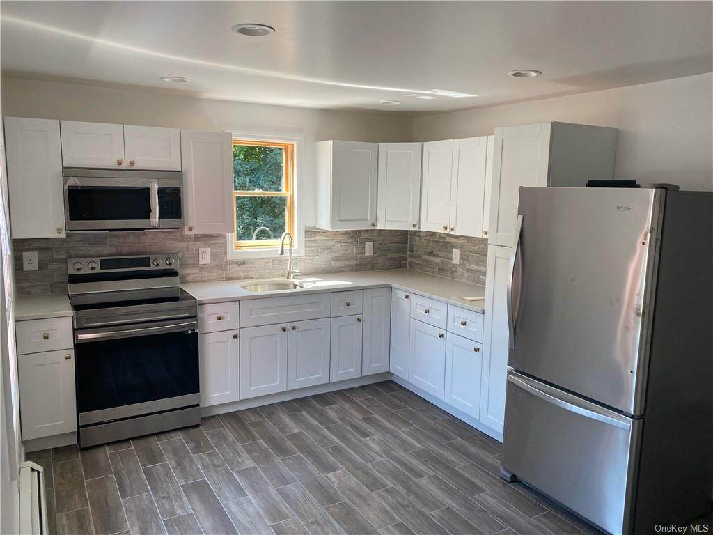 87 Maple Street - Photo 1