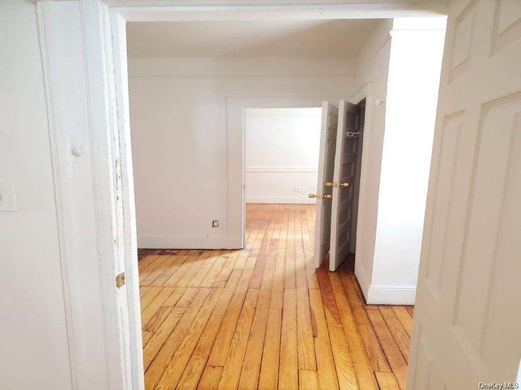 50 Van Cortlandt Pk Avenue - Photo 1