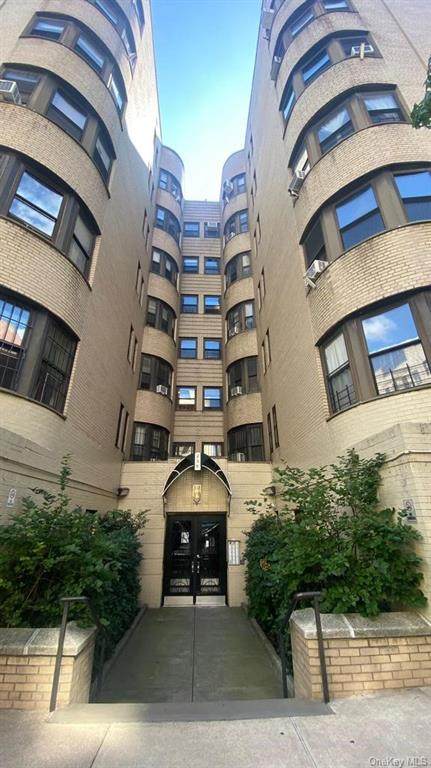 736 186th Street - Photo 1