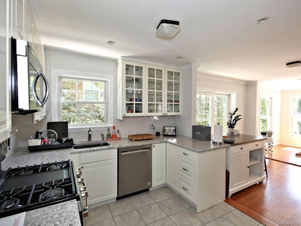 21 Walker Avenue - Photo 1
