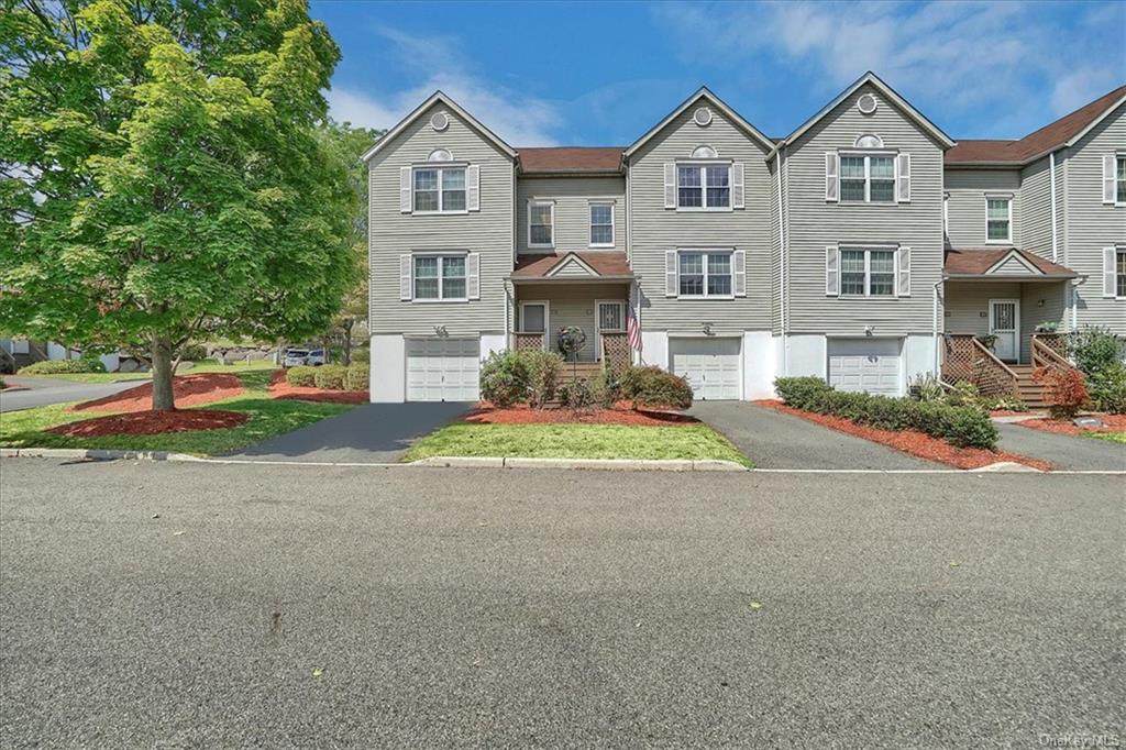 503 Bayberry Court - Photo 1