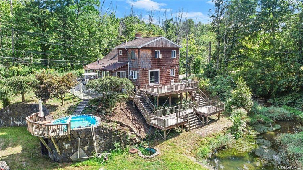 325 Peekskill Hollow Road - Photo 1