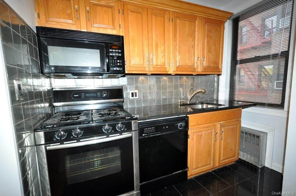 142 Garth Road - Photo 1