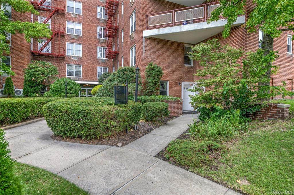 151-05 Cross Island Parkway - Photo 1