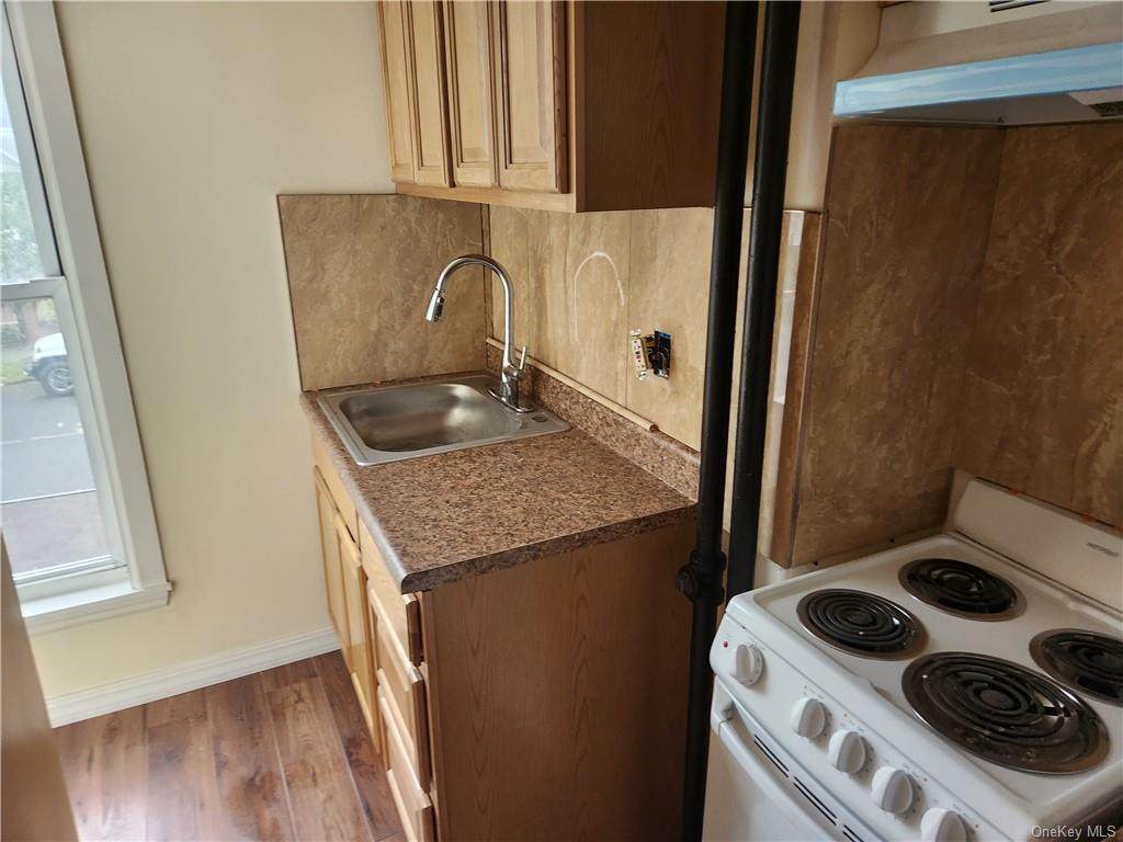 136 10th Avenue - Photo 1