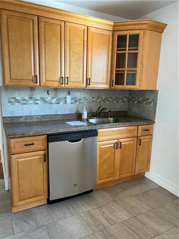 4 Sadore Lane - Photo 1