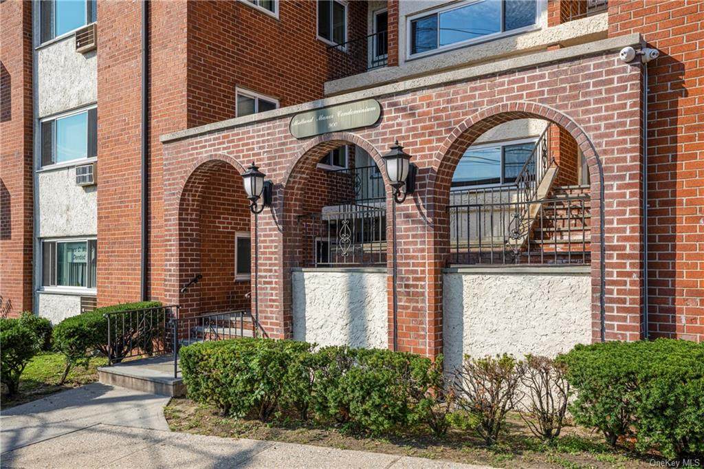 900 Midland Avenue - Photo 1