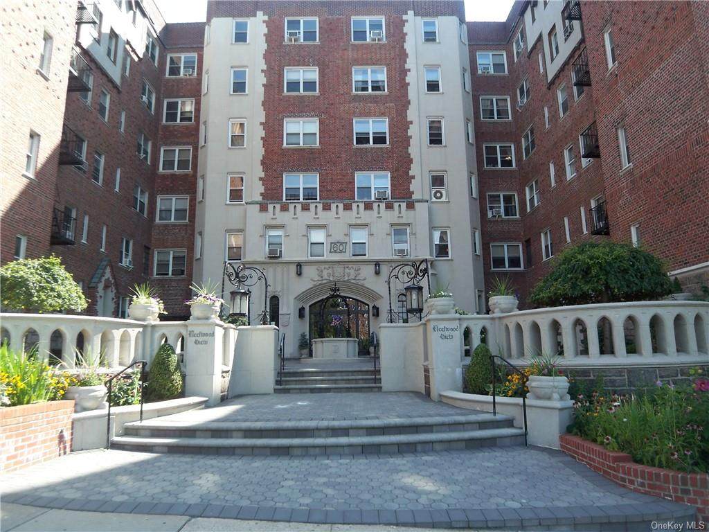 60 Broad Street - Photo 1