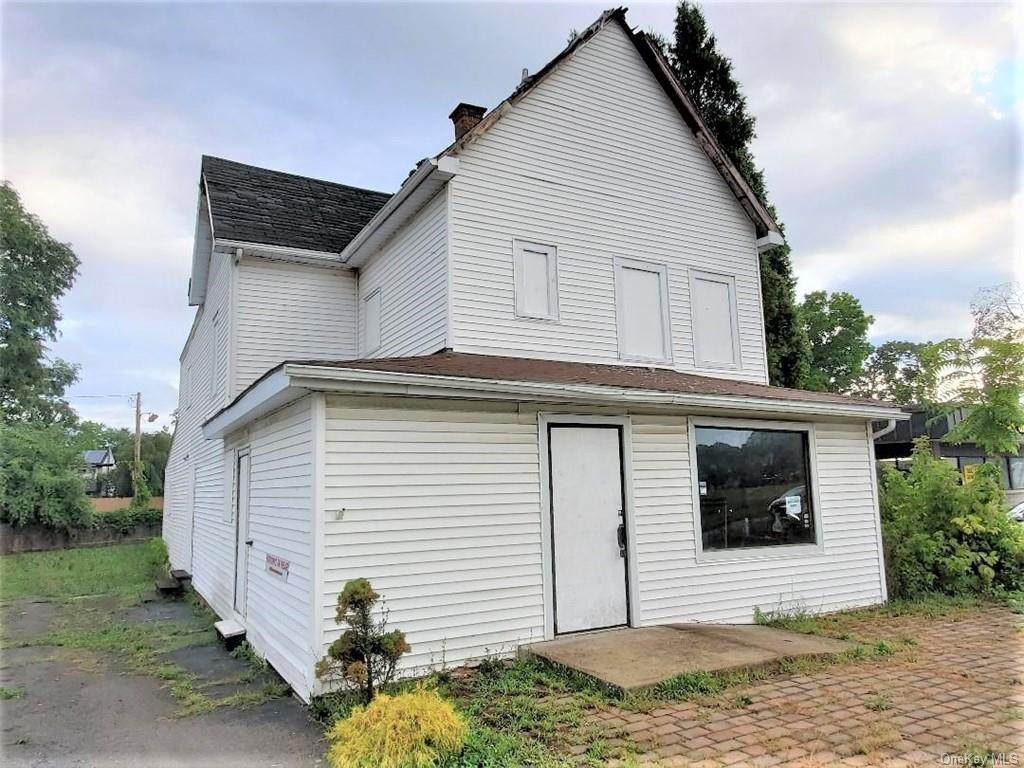 256 Hooker Avenue - Photo 1