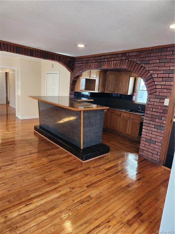 37 Union Lane - Photo 1