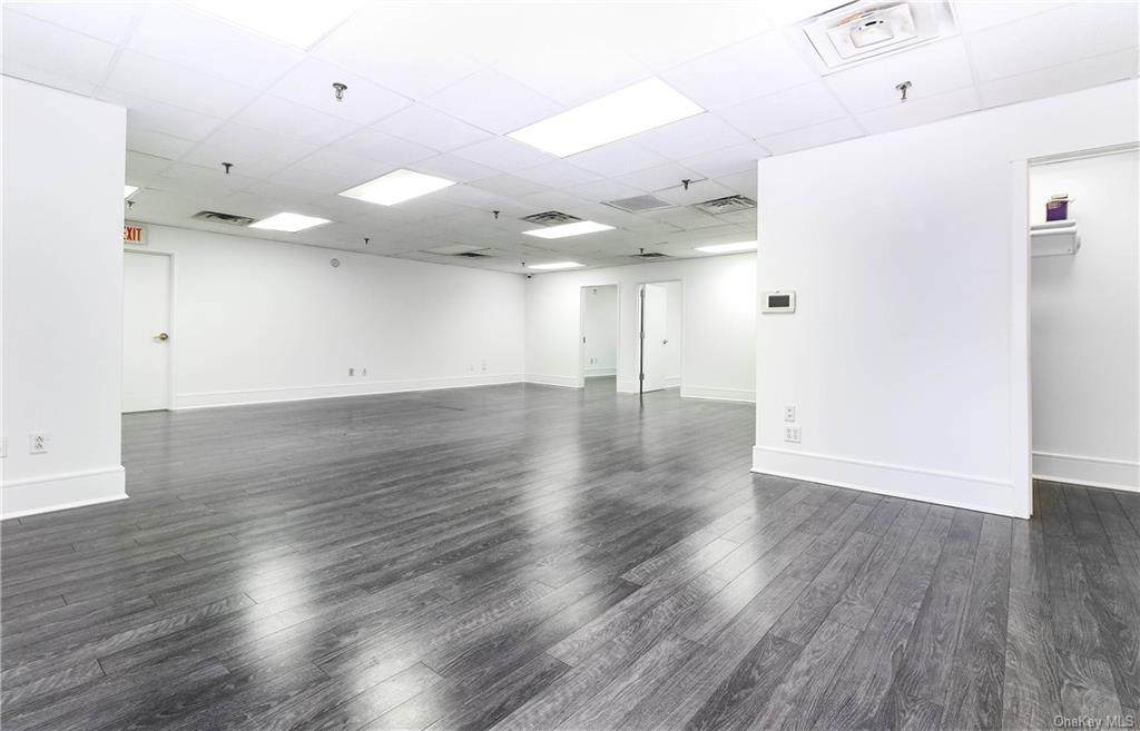 925 Saw Mill River Road - Photo 1