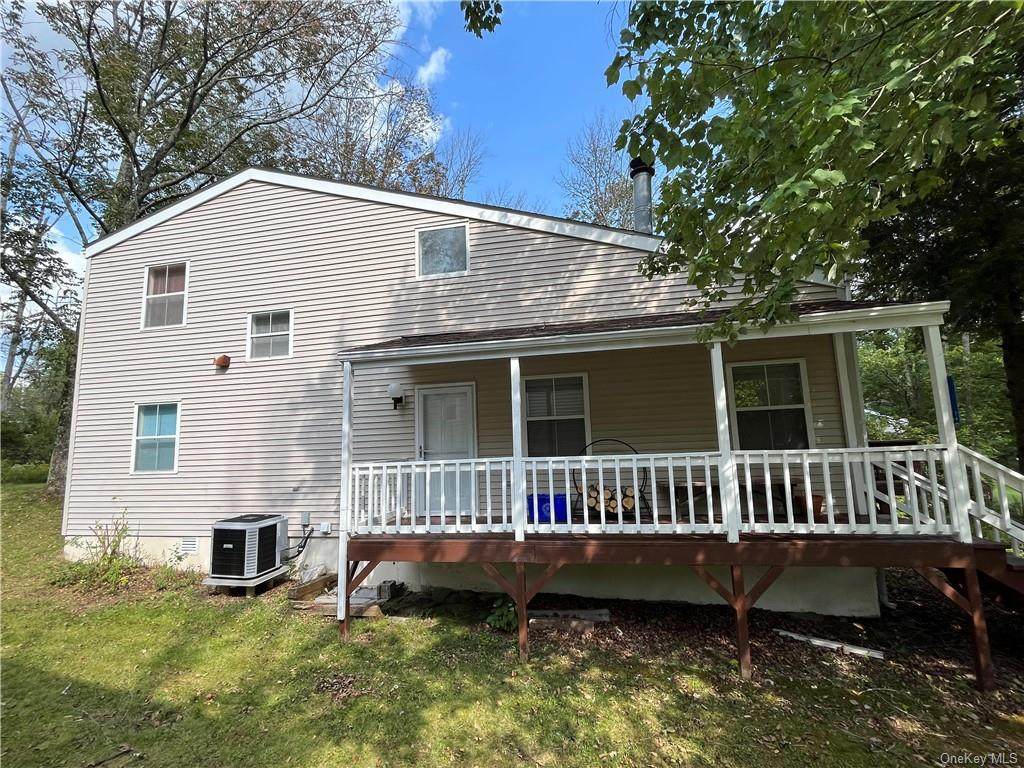 22 Clearwater Drive - Photo 1