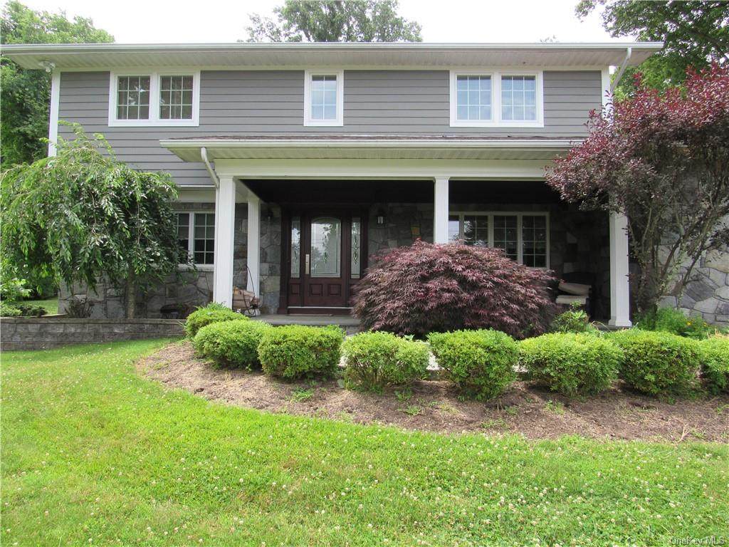 10 Foxwood Lane - Photo 1