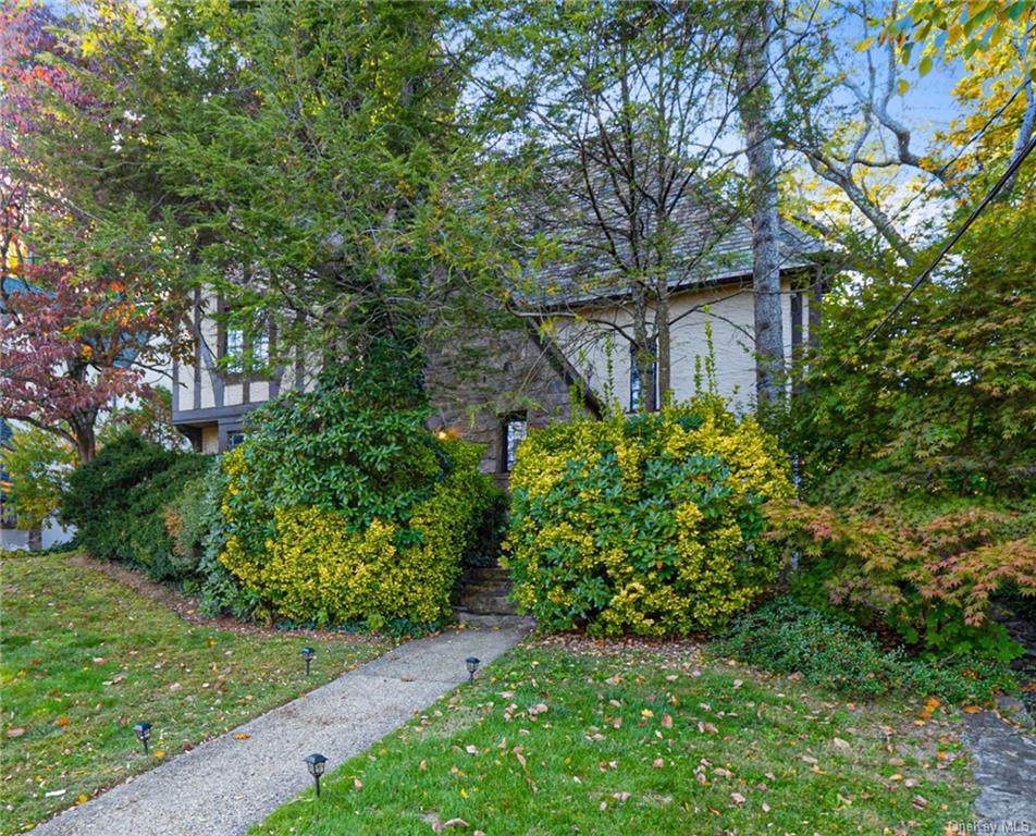 1201 Post Road - Photo 1