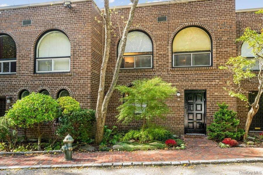 4475 Douglas Avenue - Photo 1