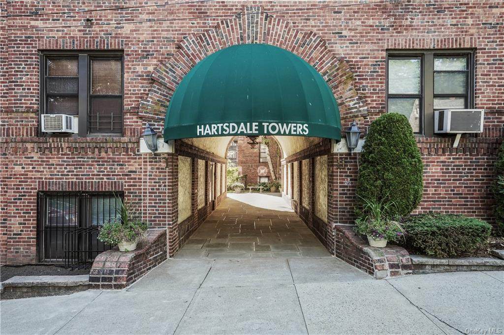 1 Columbia Avenue - Photo 1