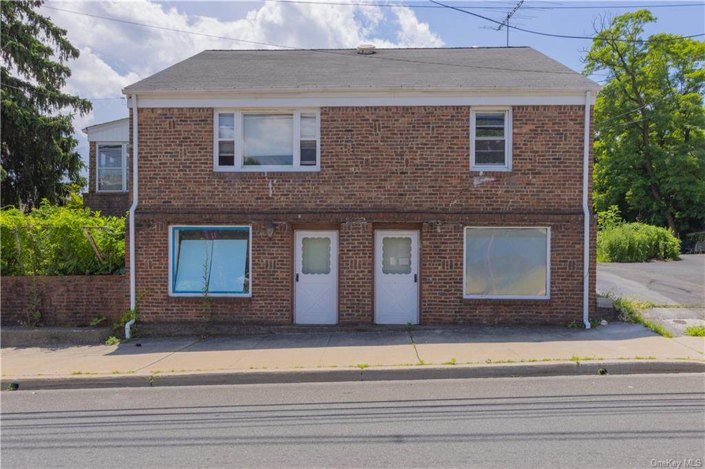93 Railroad Avenue - Photo 1