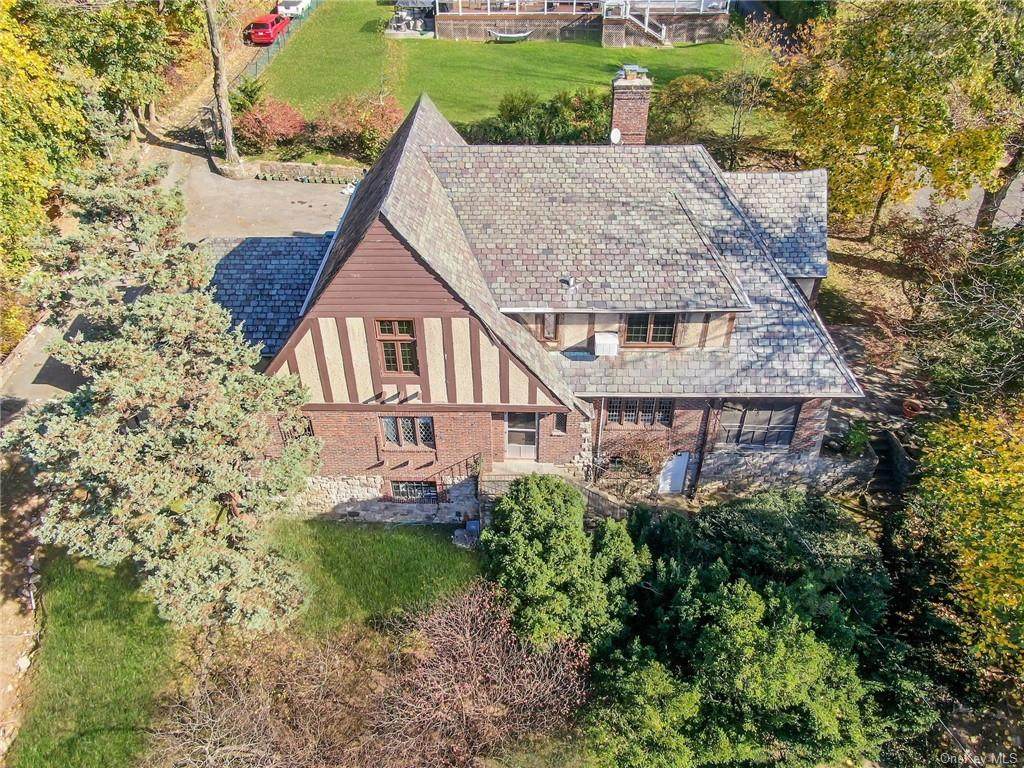 1479 North Avenue - Photo 1