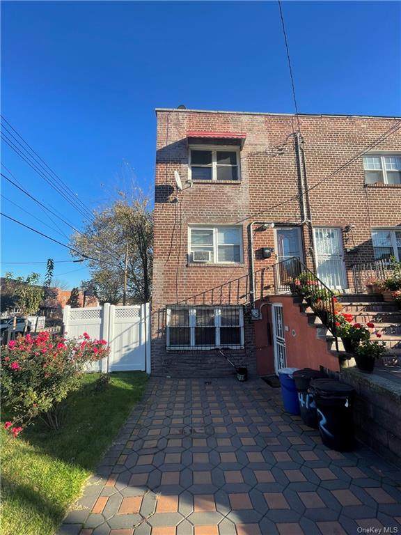 4122 Paulding Avenue - Photo 1