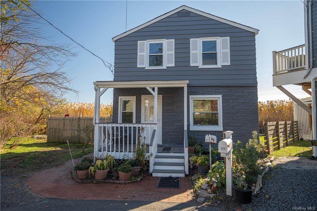 127 Paradise Avenue - Photo 1