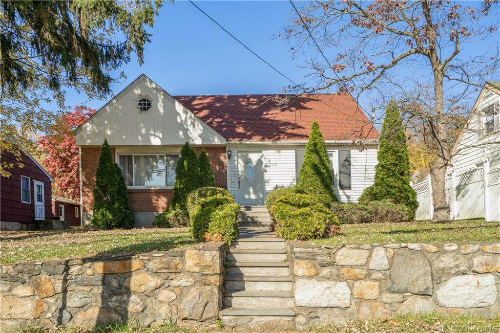 1718 Main Street - Photo 1