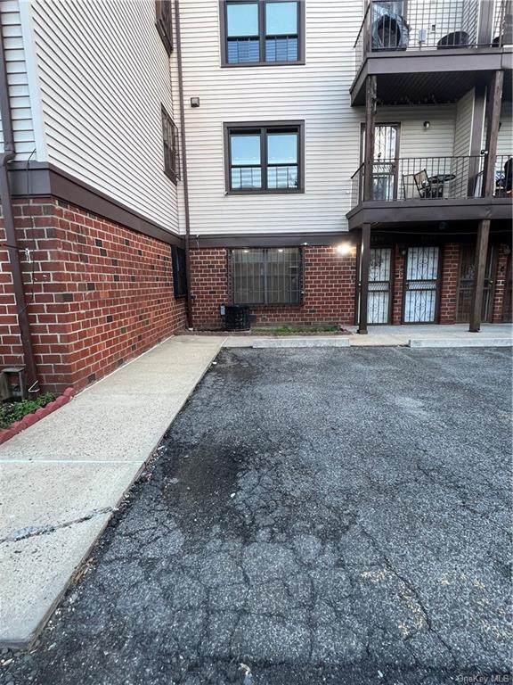 803 Jackson Avenue - Photo 1