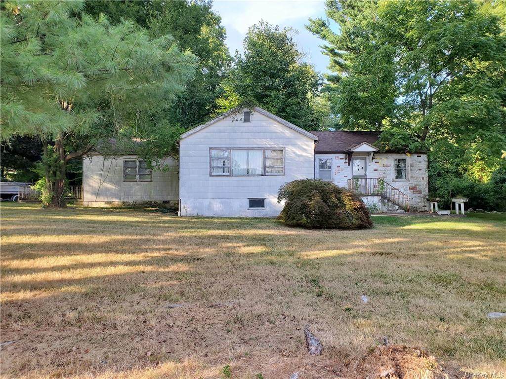 12 Leslie Drive - Photo 1