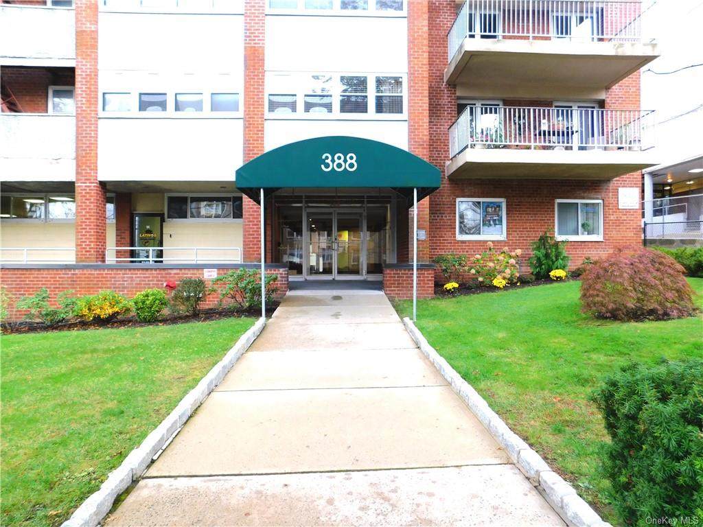 388 Westchester Avenue - Photo 1