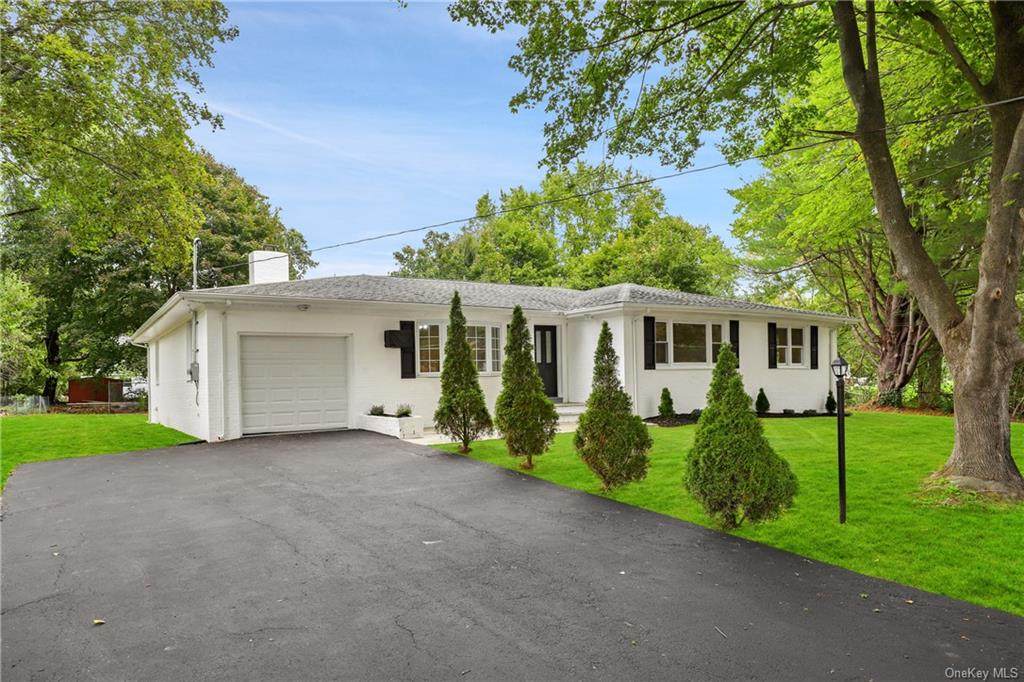 22 South Drive - Photo 1