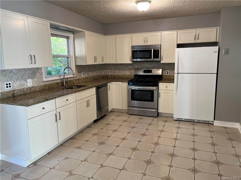 14 Oak Street - Photo 1