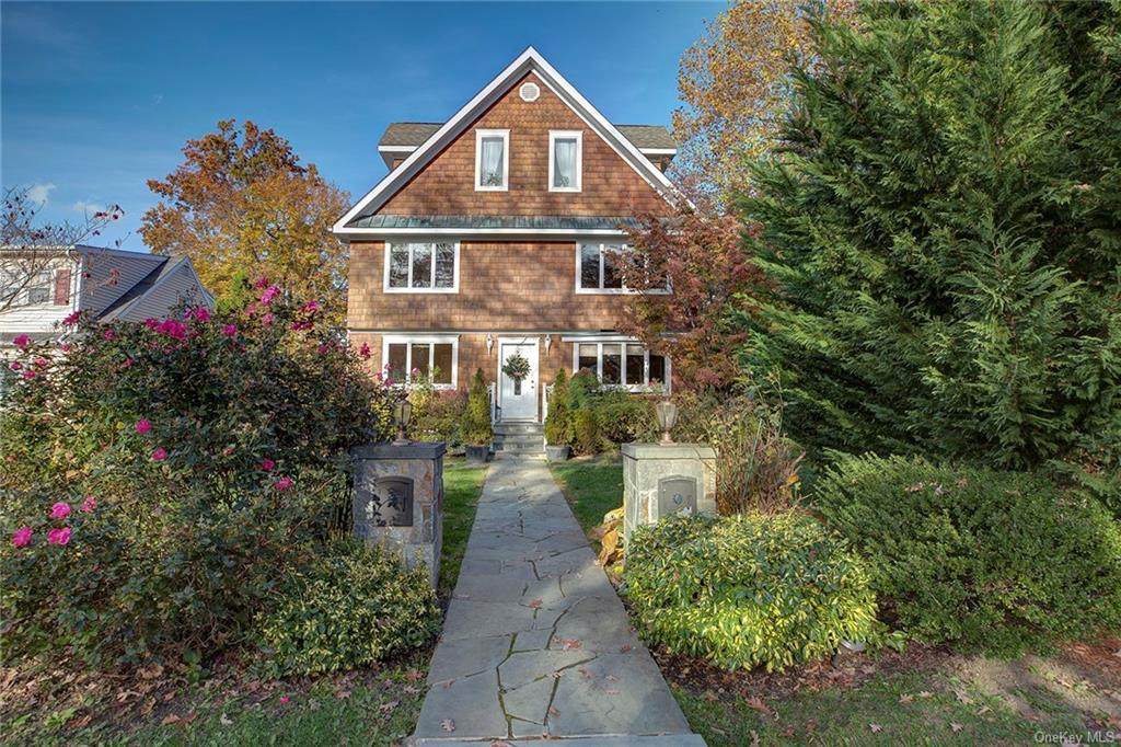 2 Goldwin Street - Photo 1