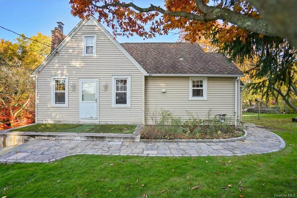 135 Walter Avenue - Photo 1