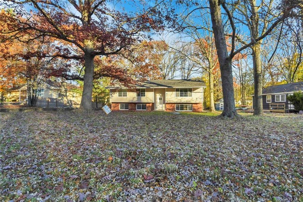 8 Marian Drive - Photo 1