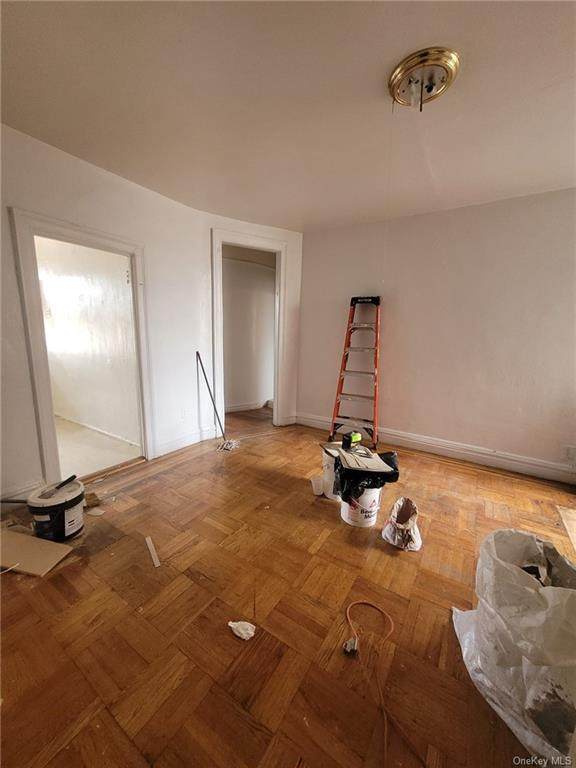 2574 Wallace Avenue - Photo 1