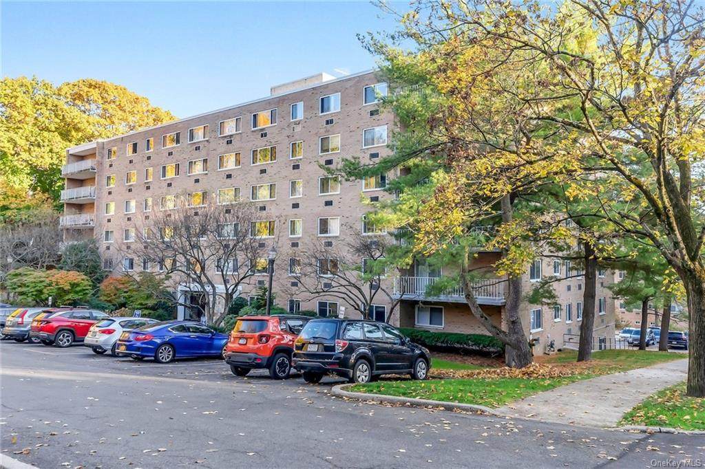 410 Benedict Avenue - Photo 1