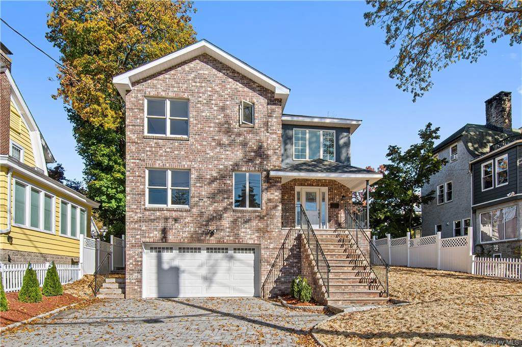 77 Lewis Parkway - Photo 1