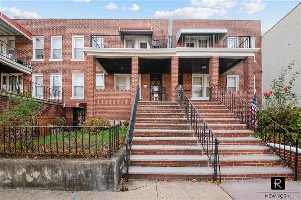 1124 Ovington Avenue - Photo 1