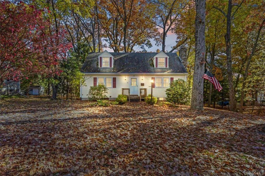 10 Crescent Avenue - Photo 1