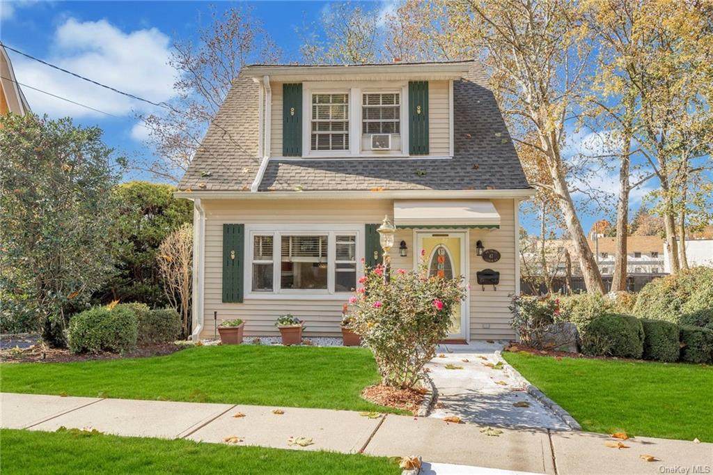47 Glencar Avenue - Photo 1