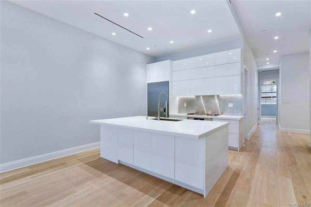 42 Walker Street - Photo 1